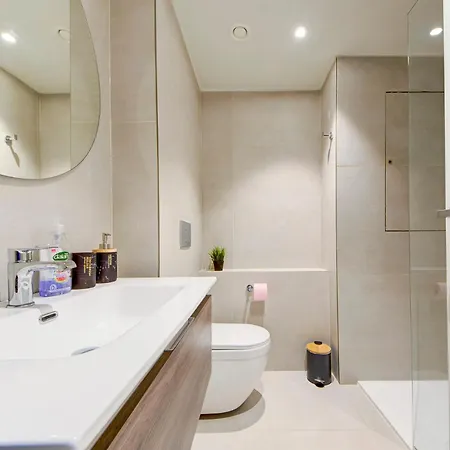 Luxury At Mercury With Rooftop Pool Access By 360 Estates Appartement