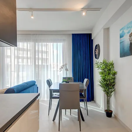 Luxury At Mercury With Rooftop Pool Access By 360 Estates