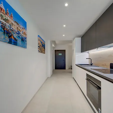 Luxury At Mercury With Rooftop Pool Access By 360 Estates * St. Julian's