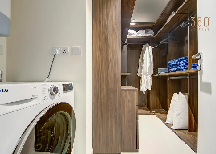 Luxury At Mercury With Rooftop Pool Access By 360 Estates *