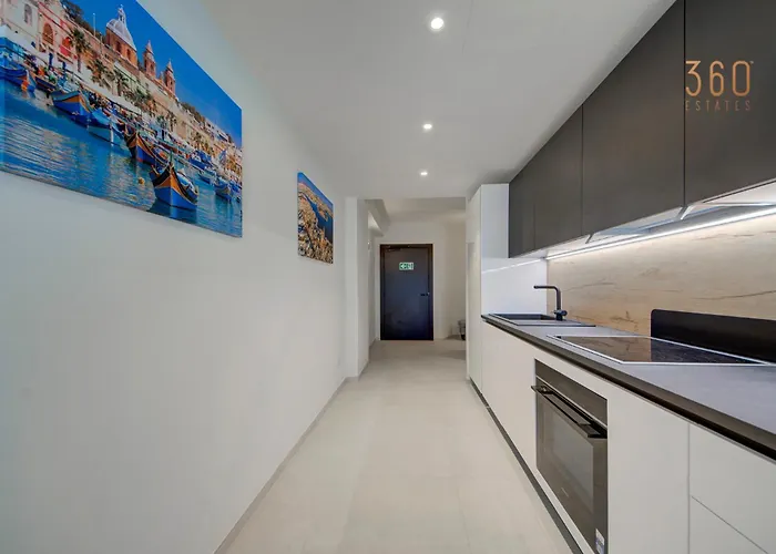 Luxury At Mercury With Rooftop Pool Access By 360 Estates * Saint Julian's